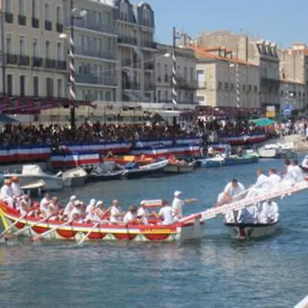 Sète, 2 Pièces, 6 Personnes - Fr-1-472-109 * Sète